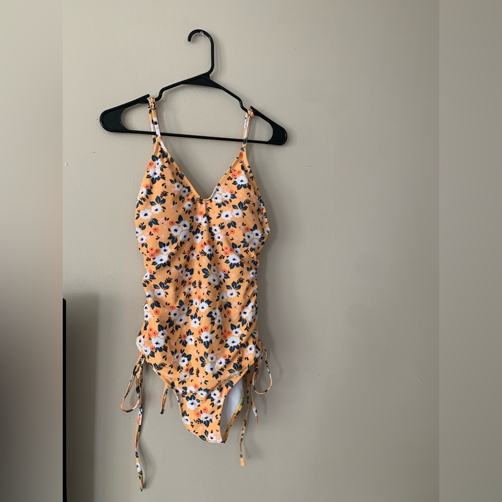 🌸 yellow floral bathing suit 🌸
